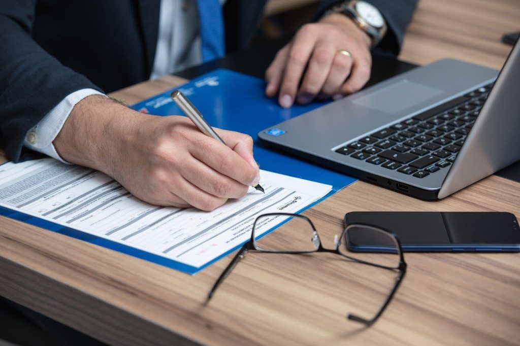 Essential Guide To Commercial Law For Business Owners 3 image 7
